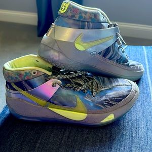 Used Men’s KD 13 Play of the future size 8